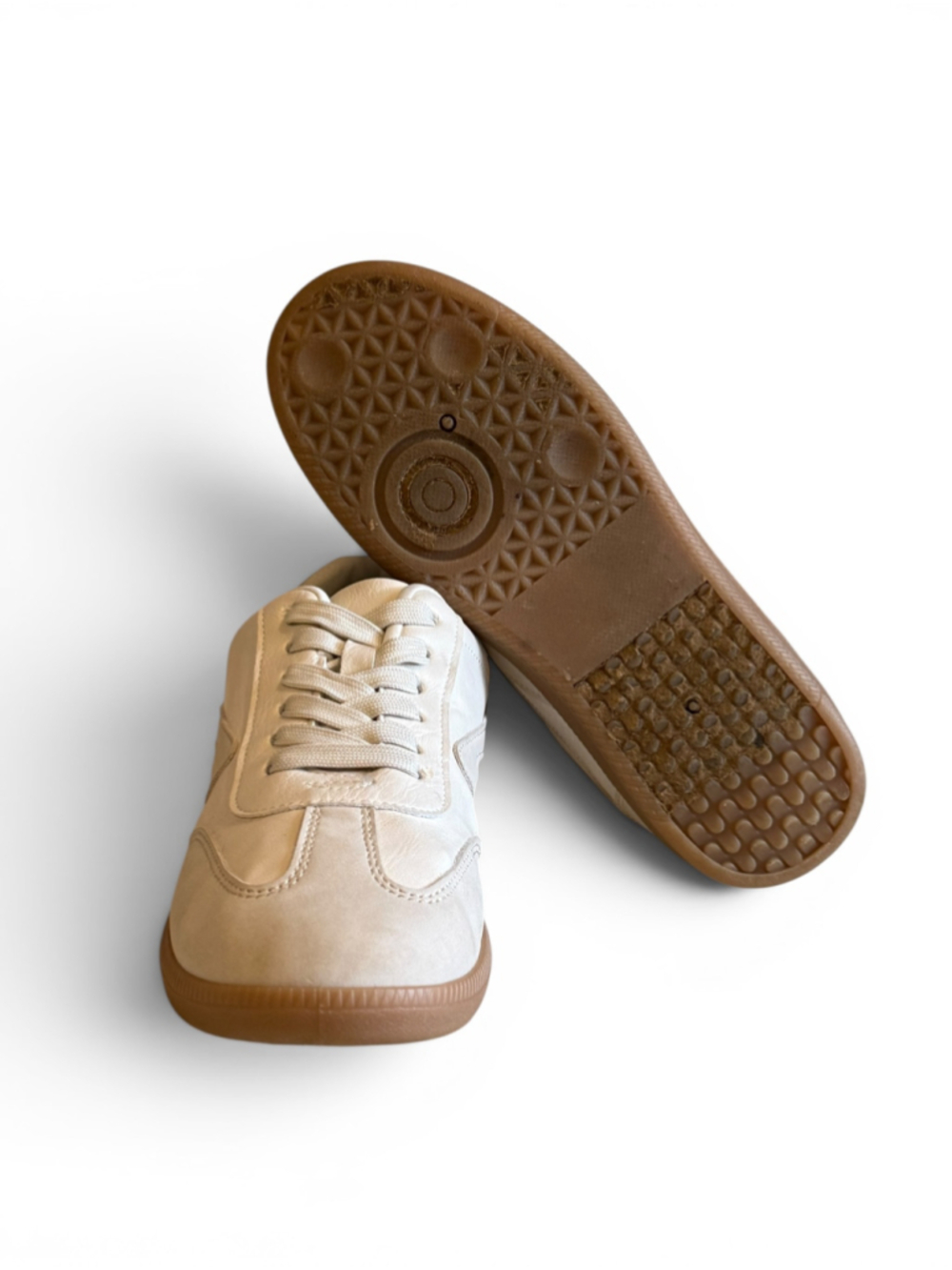 Dolce Vita Women's Quantum Beige Leather Sneakers Gum Sole Sz 8 Casual Trainer - Picture 6 of 9